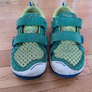 Plae shoes, green, size 13